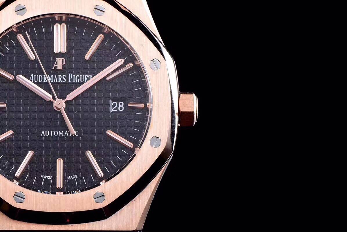 Audemars Piguet Royal Oak 15400 Series Men
