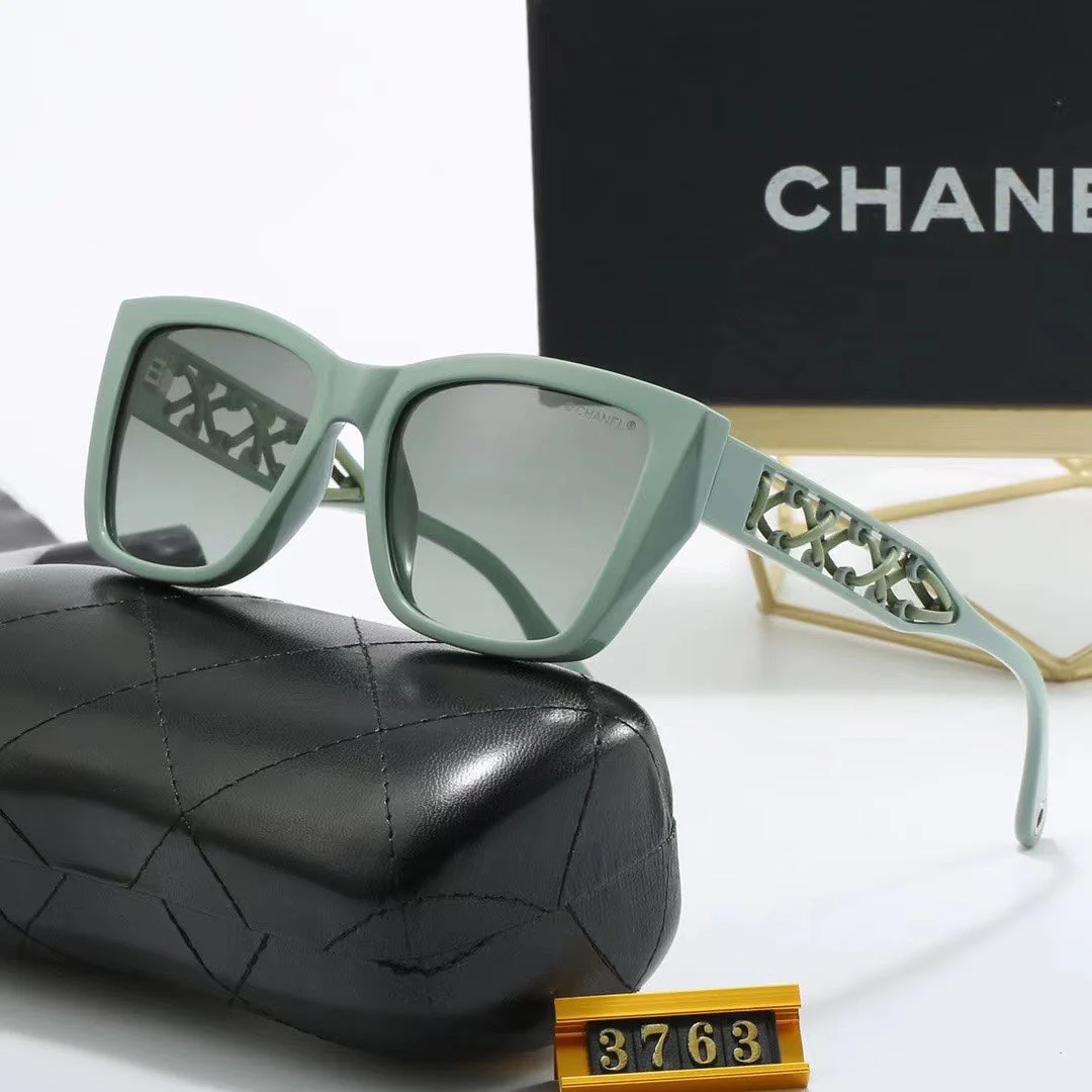 Casual Oversized Hollow-Out Sunglasses