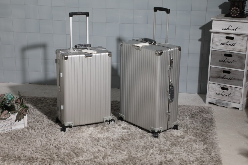RIMOWA Classic 972