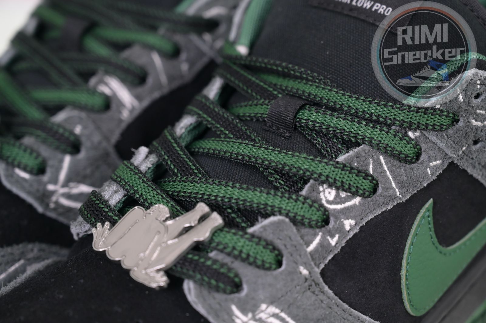 There Skateboards x Nike Dunk SB