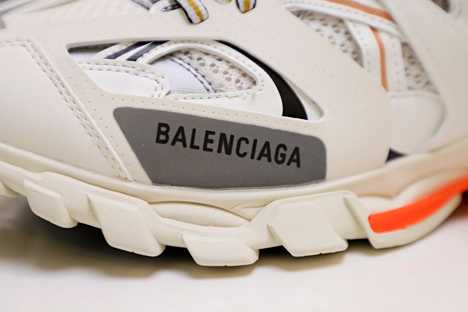 Balenciaga TRACK TRAINER WHITE ORANGE