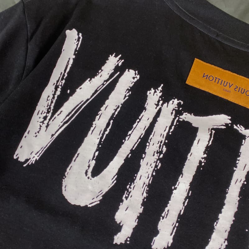 Necklace Letter + Chest Embroidery T-shirt