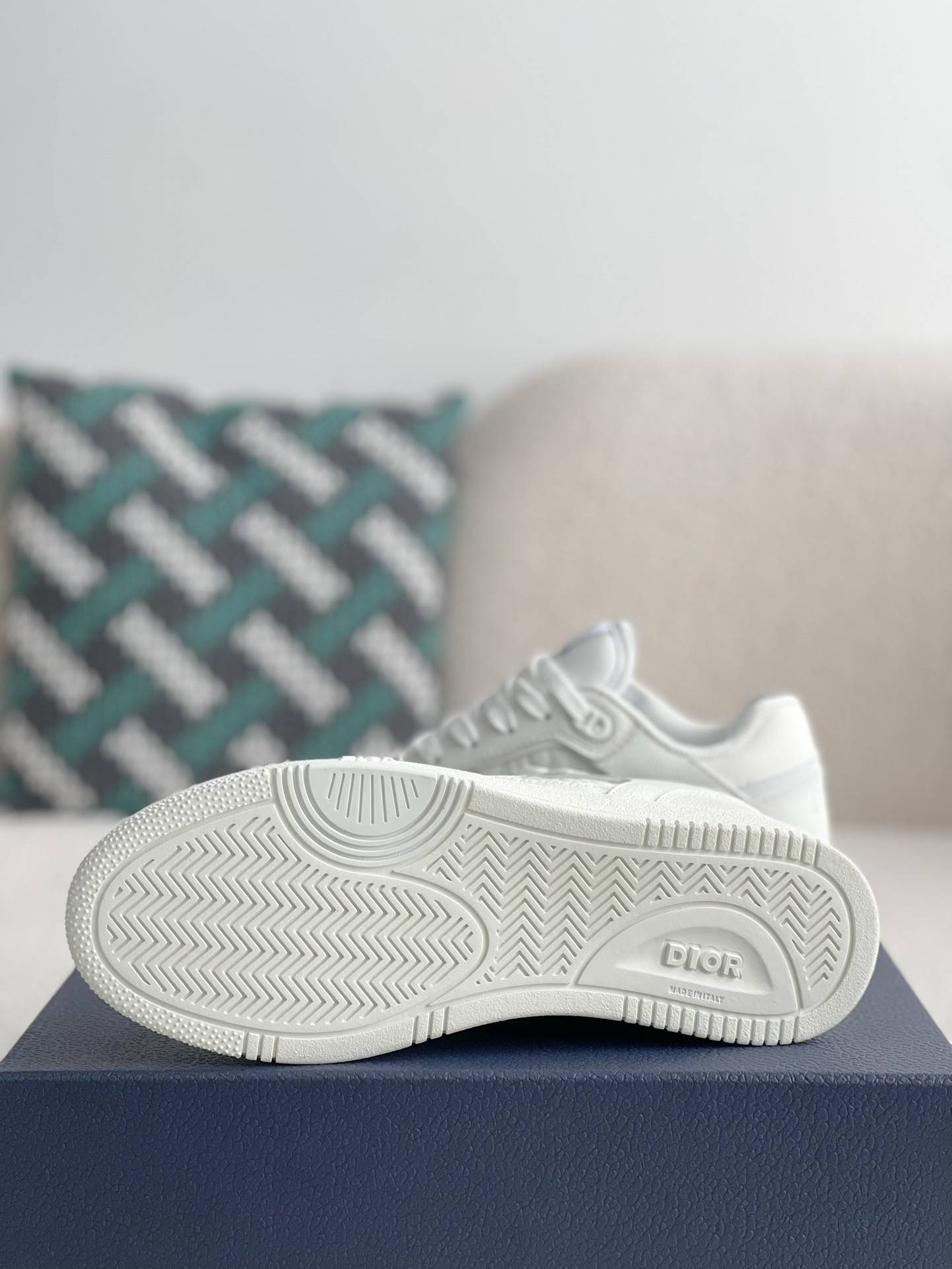 D*OR New B27 Sneaker