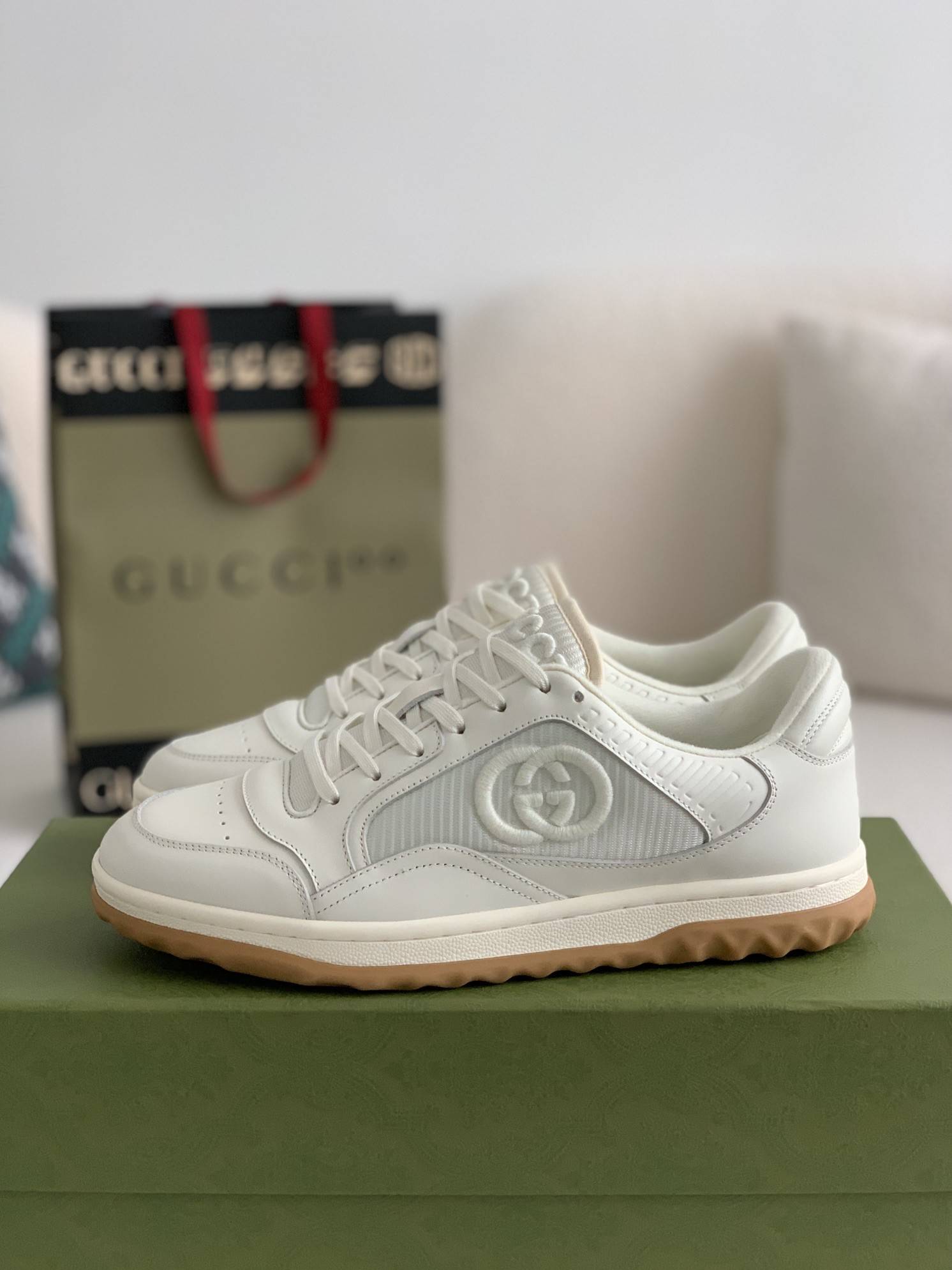 GU*IMac80 Sneakers