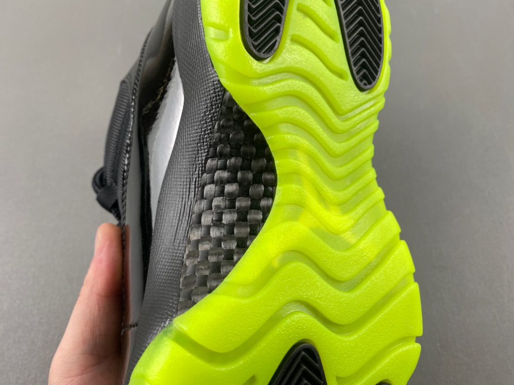 Air Jordan 11  CT8012-003