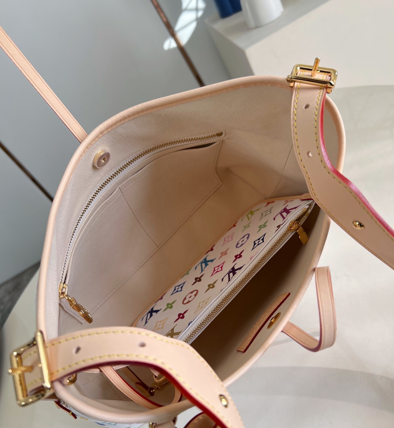 Louis Vuitton 2025 Carryall Bag