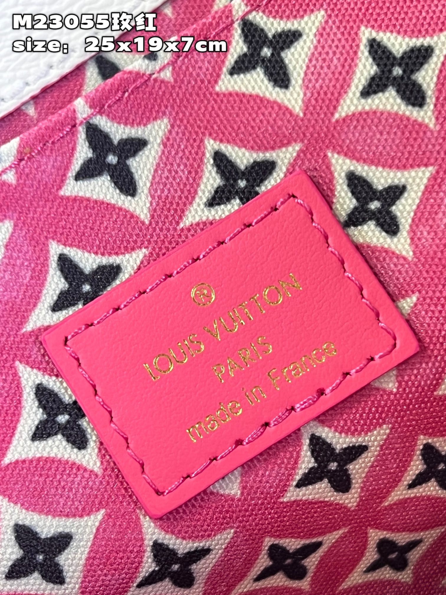 Louis Vuitton Pochette Metis Bag