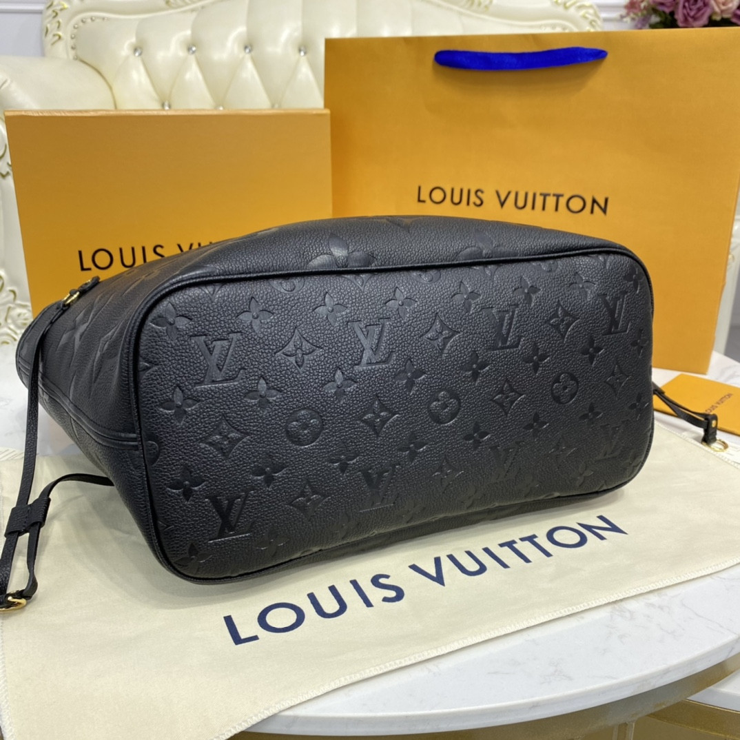 Louis Vuitton Neverfull Bag