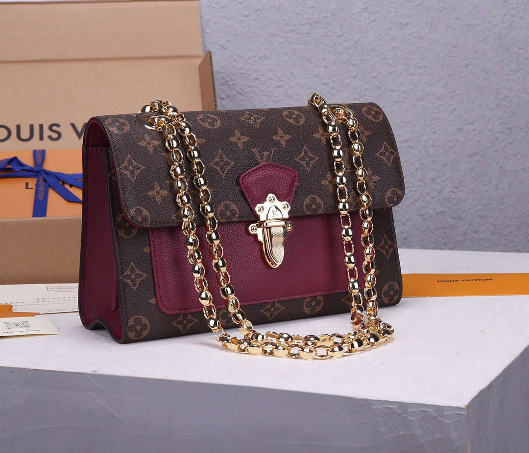 Louis Vuitton Victoire Bag