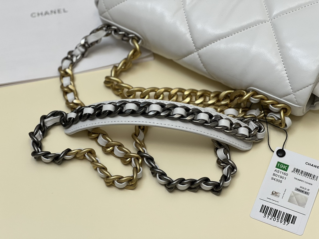 Chanle 19 Handbag