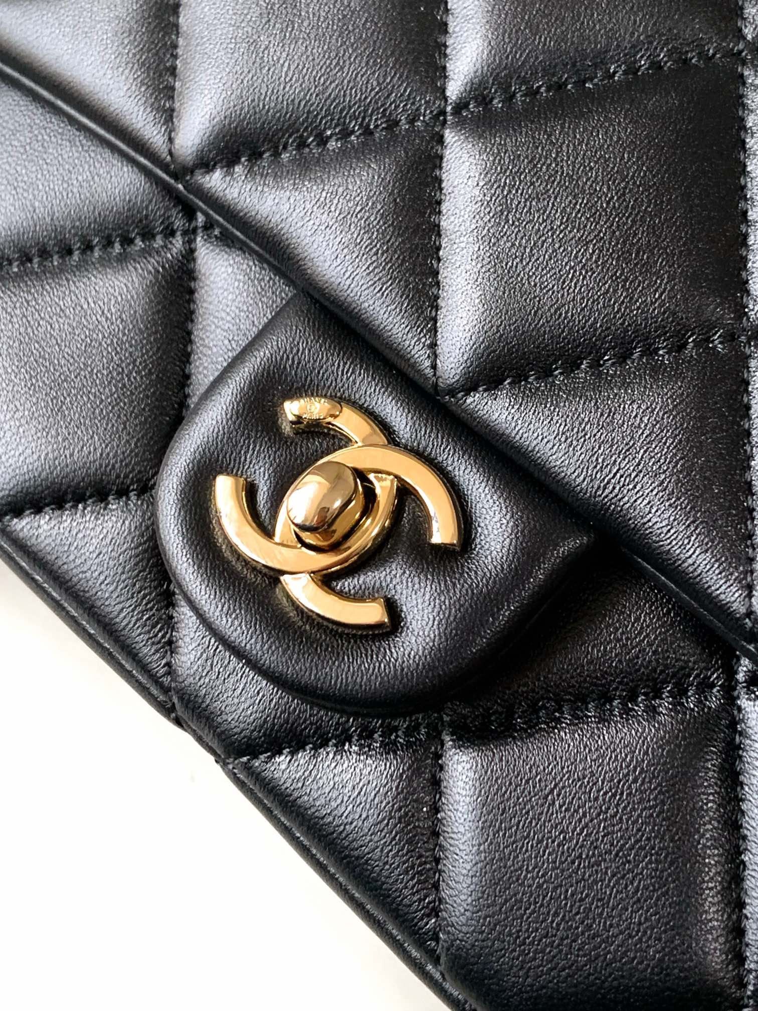 Chanel 25p Classic Hand Bag With Gold Handware