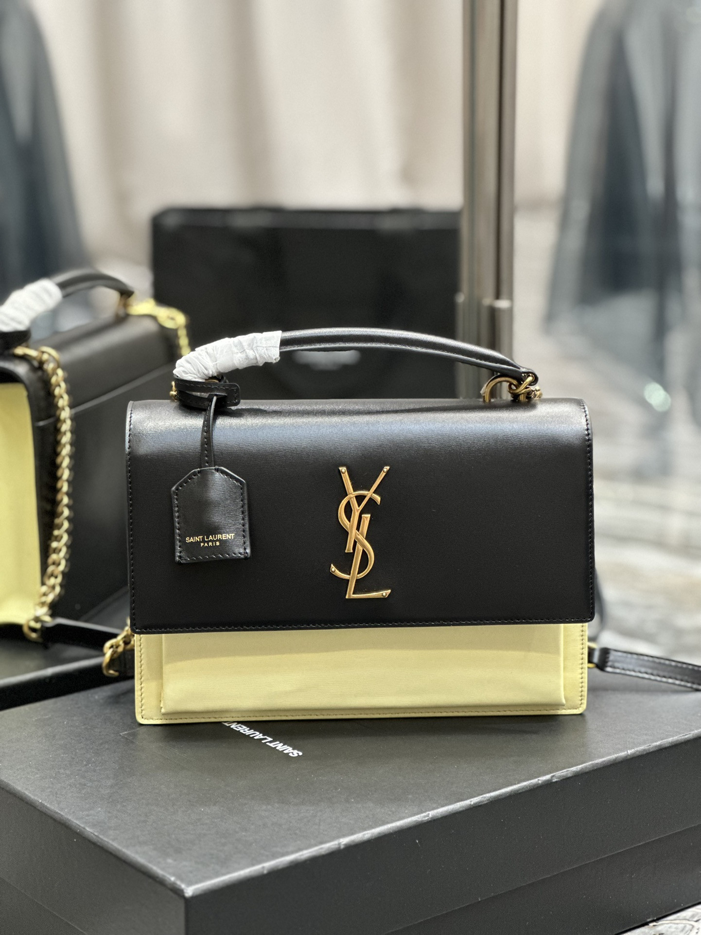 Ysl Sunset Medium Top Handle In Smooth Leather