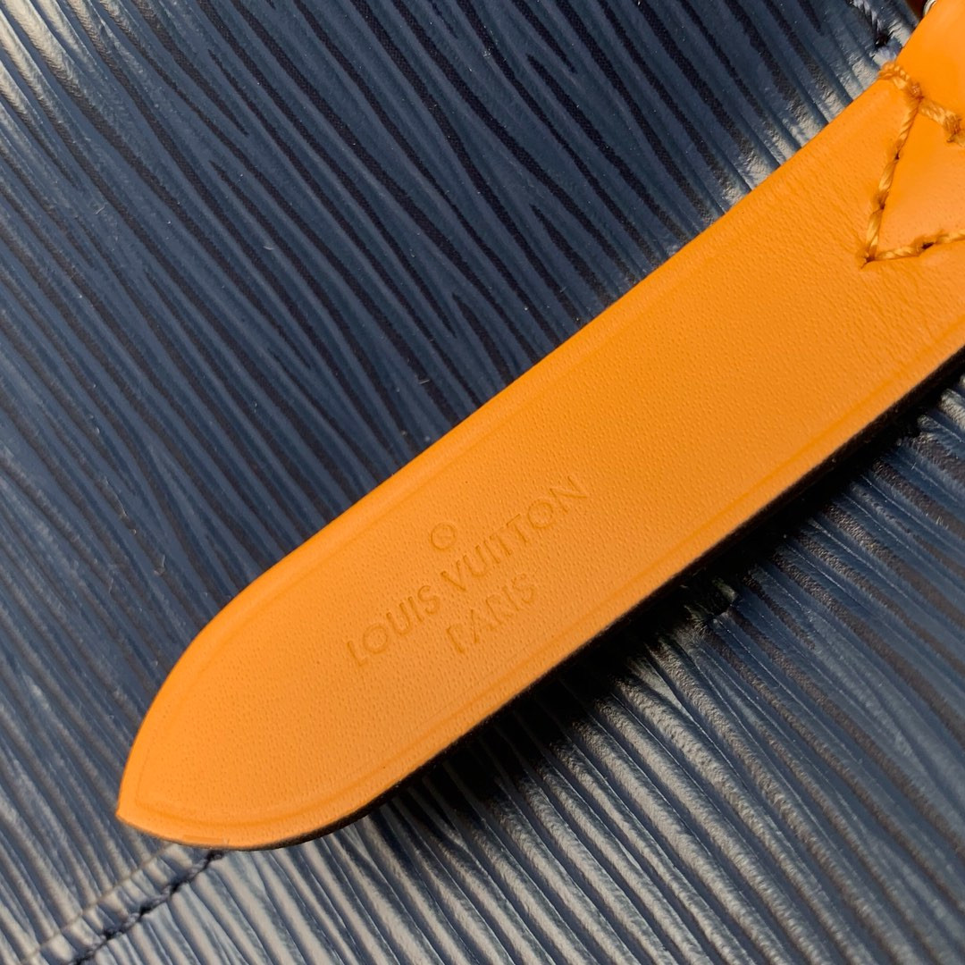 Louis Vuitton Néonoé Bag