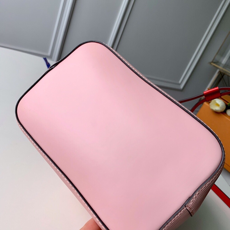 Louis Vuitton Néonoé Bag