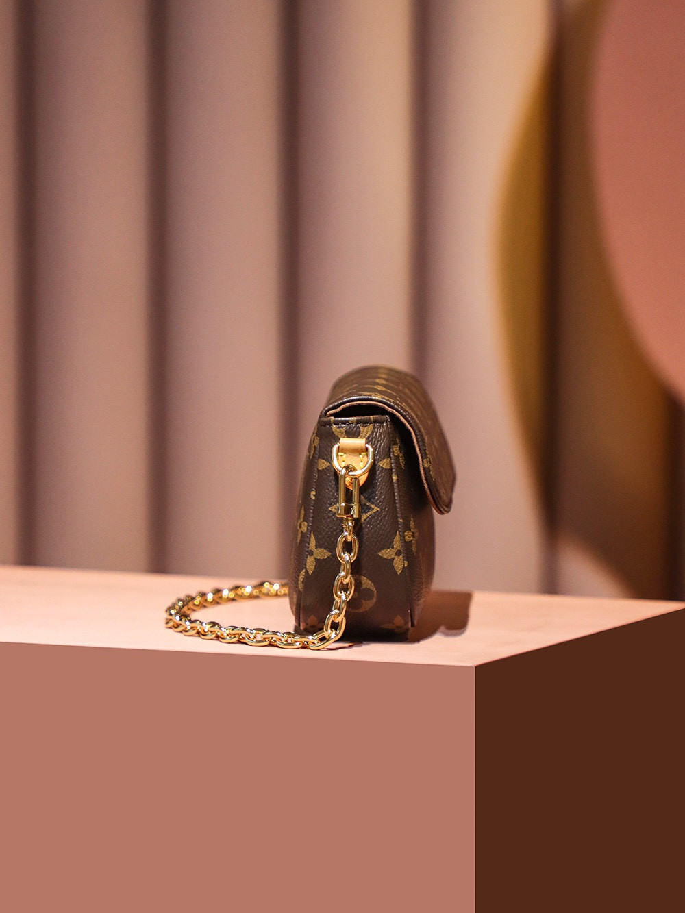 Louis Vuitton Ivy Bag