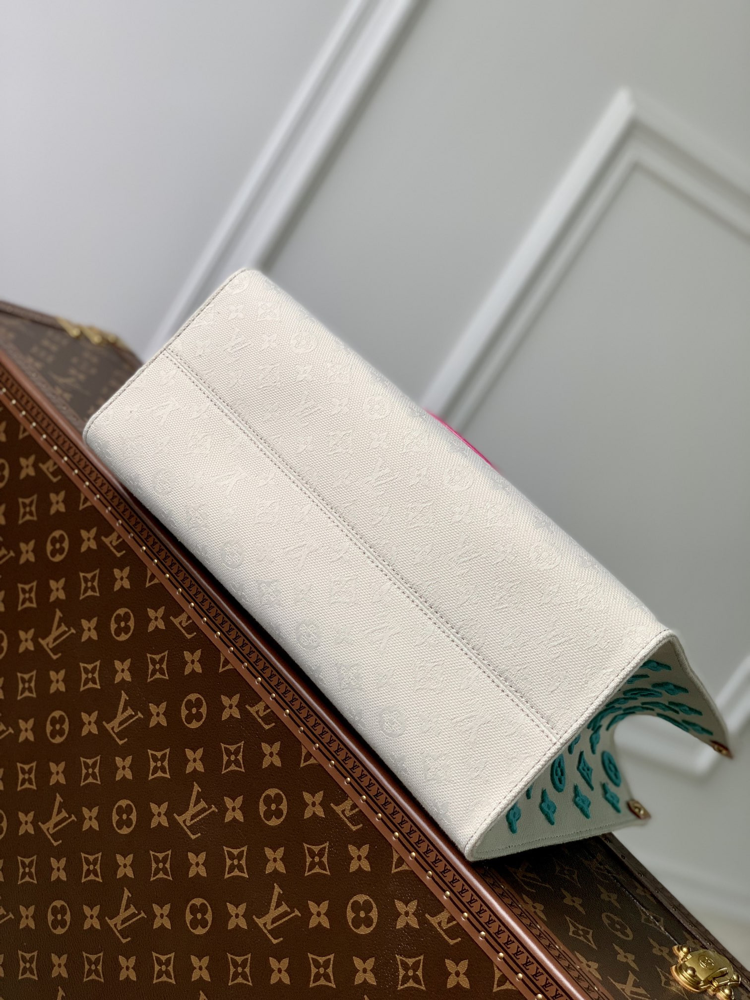 Louis Vuitton Onthego Bag