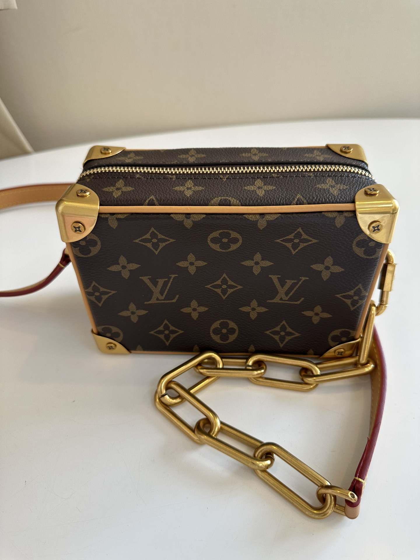 Lv Soft Trunk