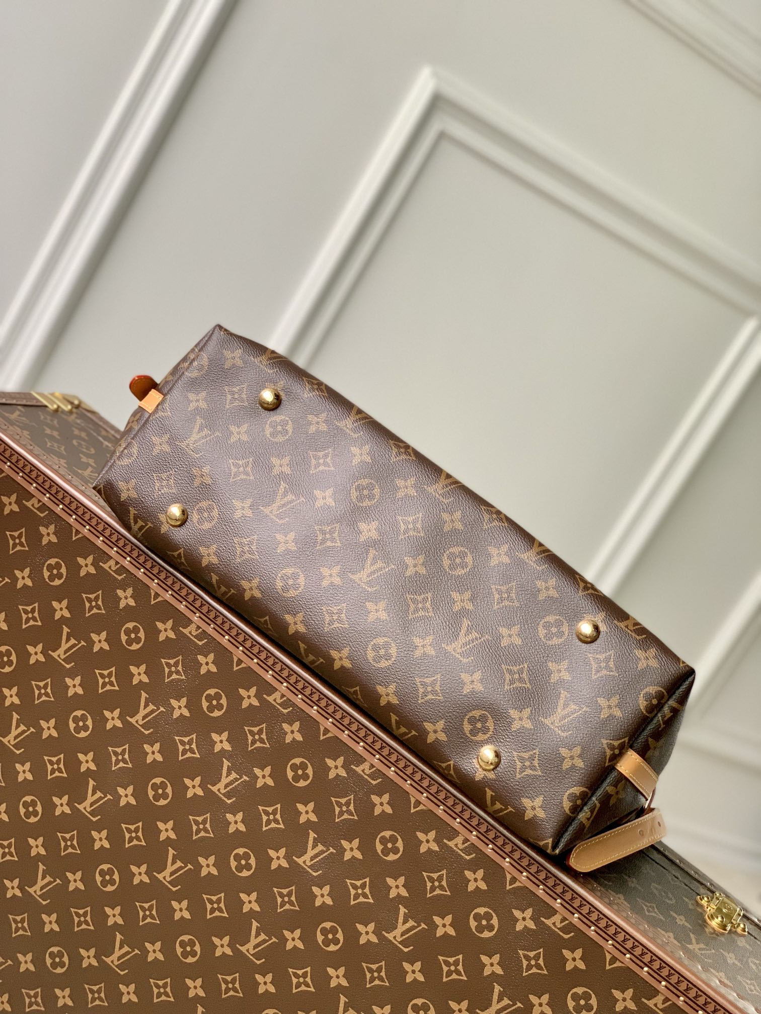 Louis Vuitton Carryall Bag