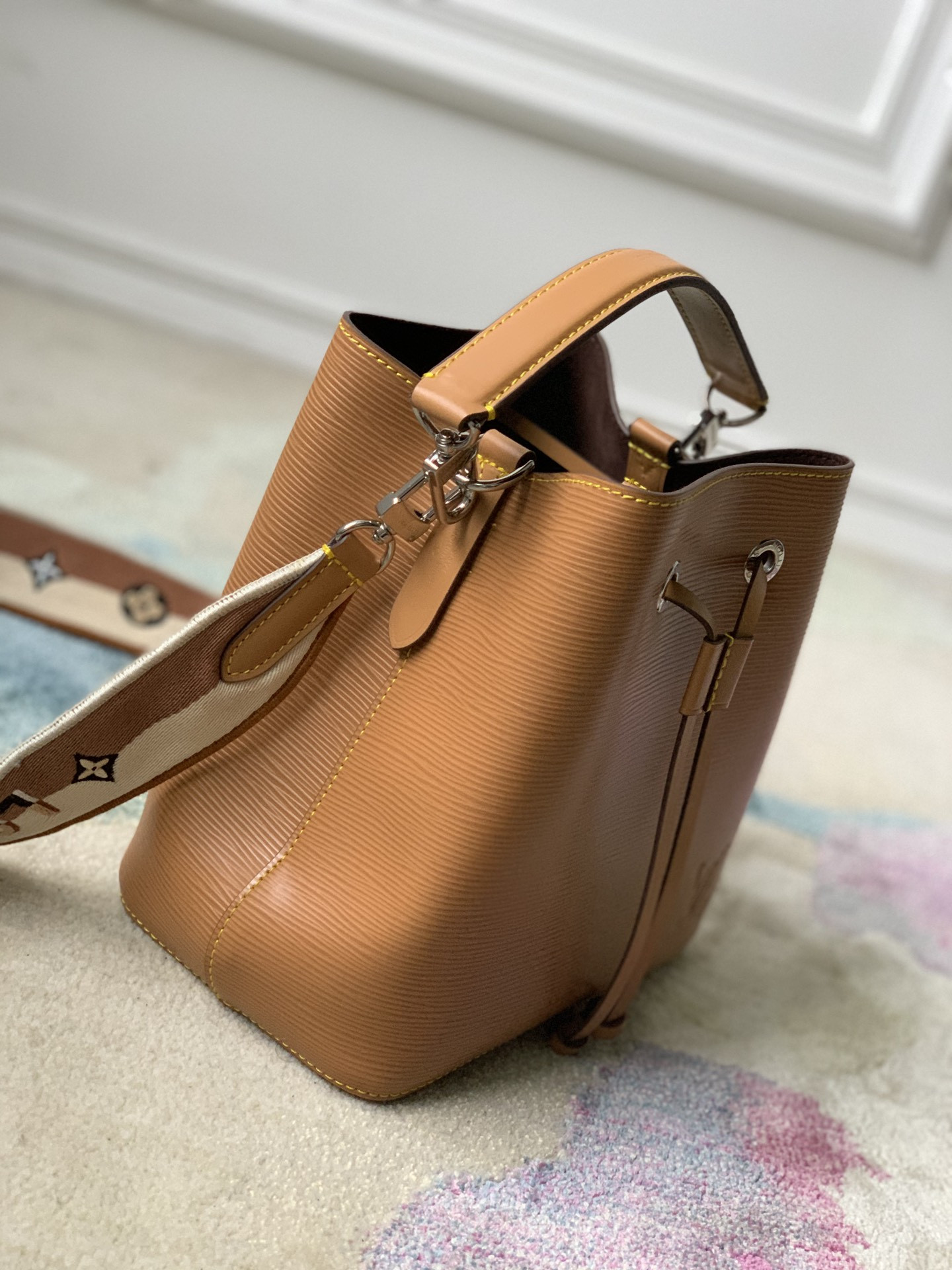 Louis Vuitton Néonoé Bag