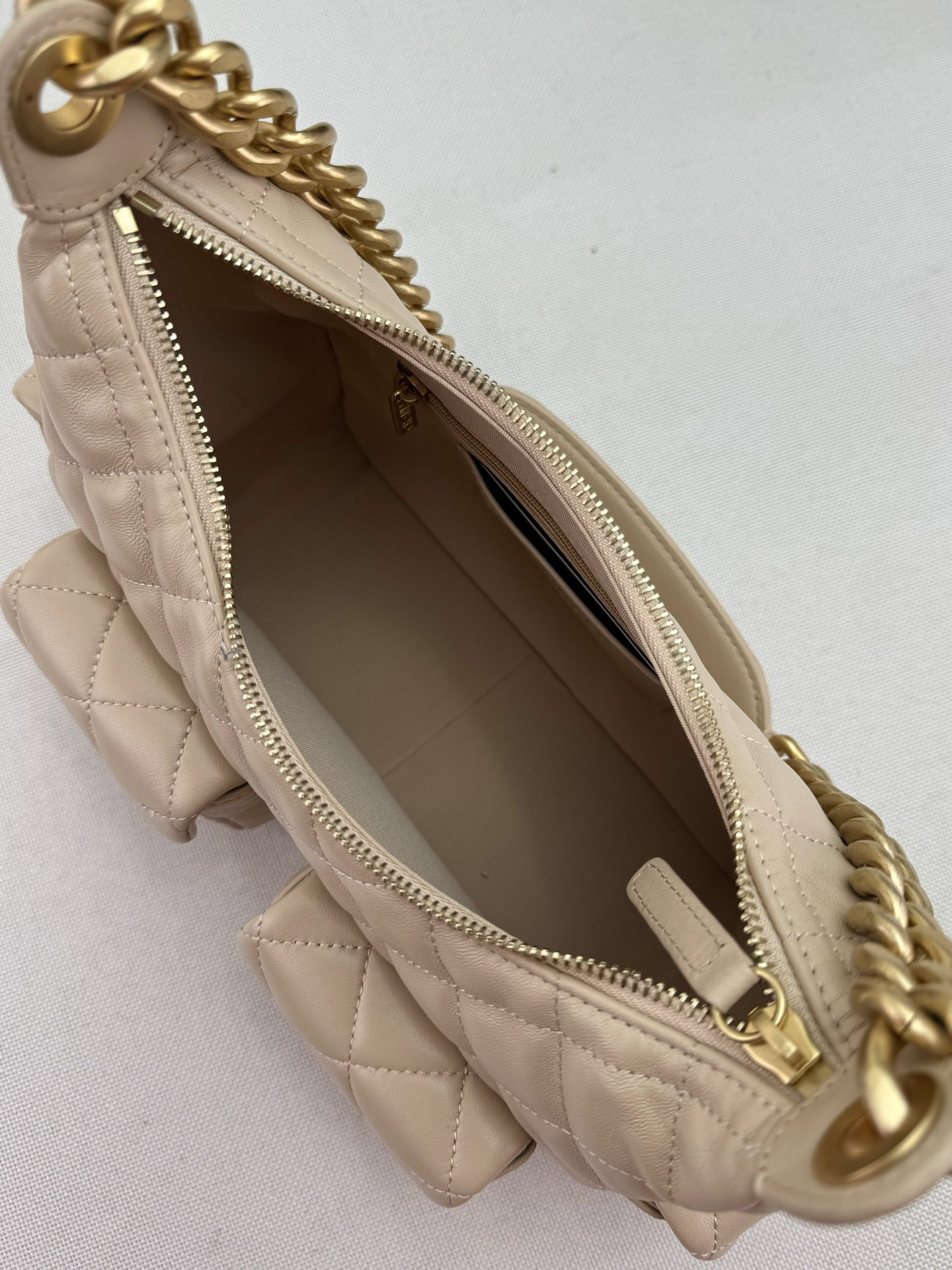 Chanel 2025ss Hobo Bag 30x12x22cm