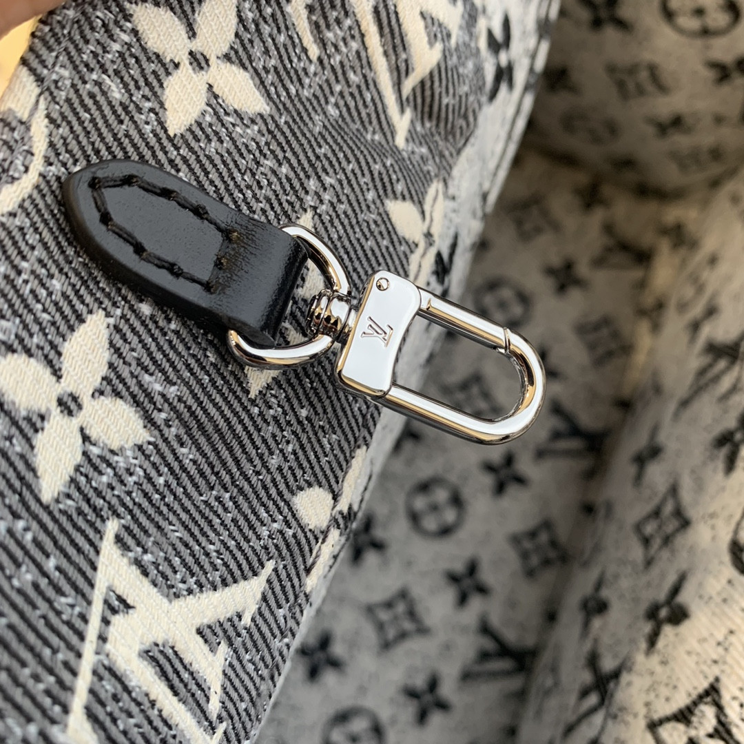 Louis Vuitton Onthego Bag