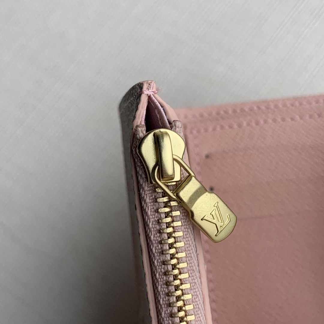 Louis Vuitton Victorine Bag