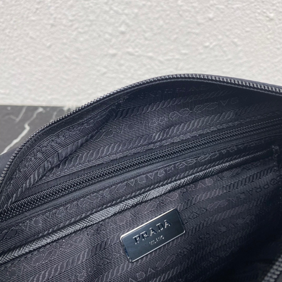Prada Mailbag