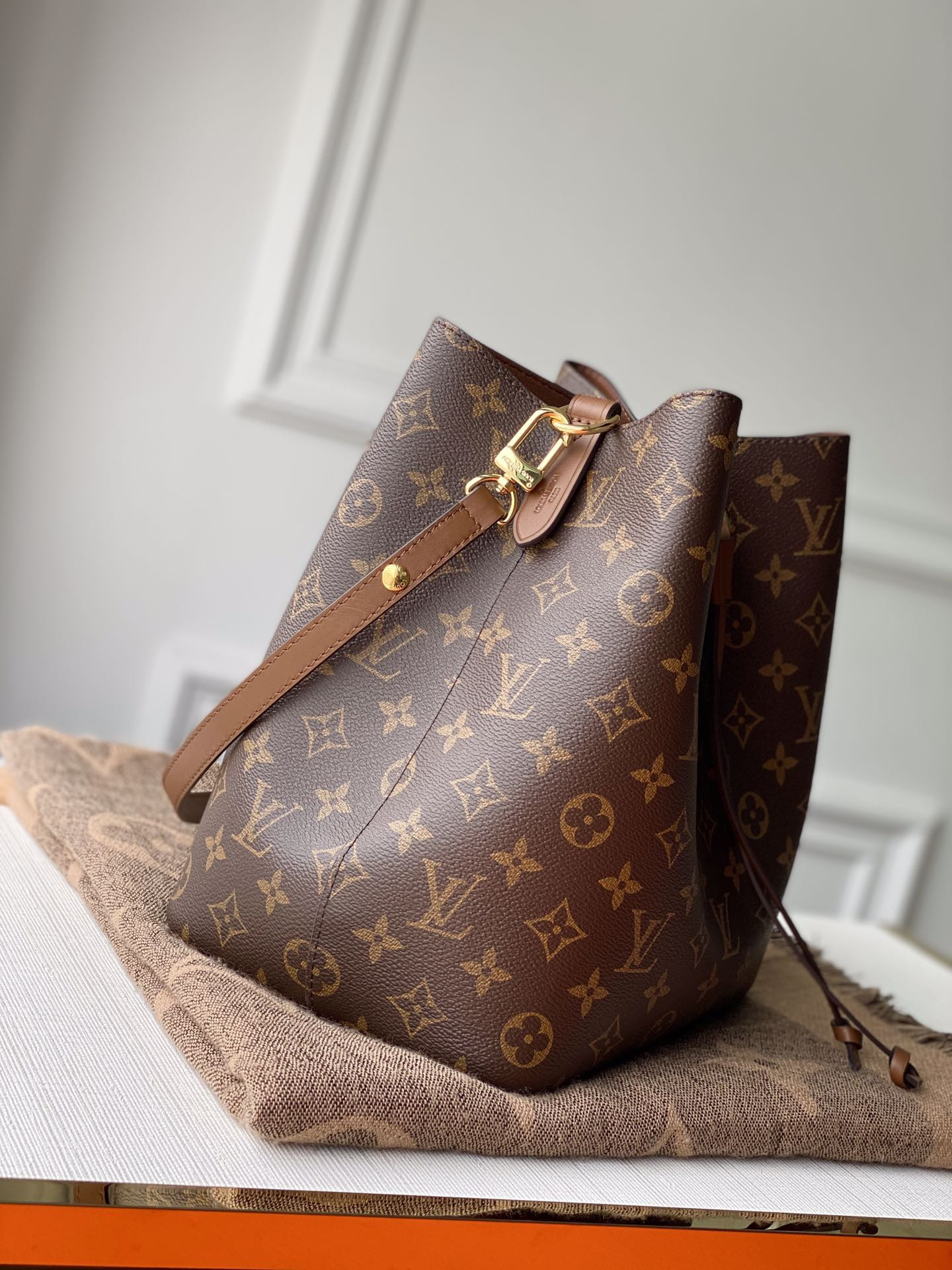 Louis Vuitton Néonoé Bag