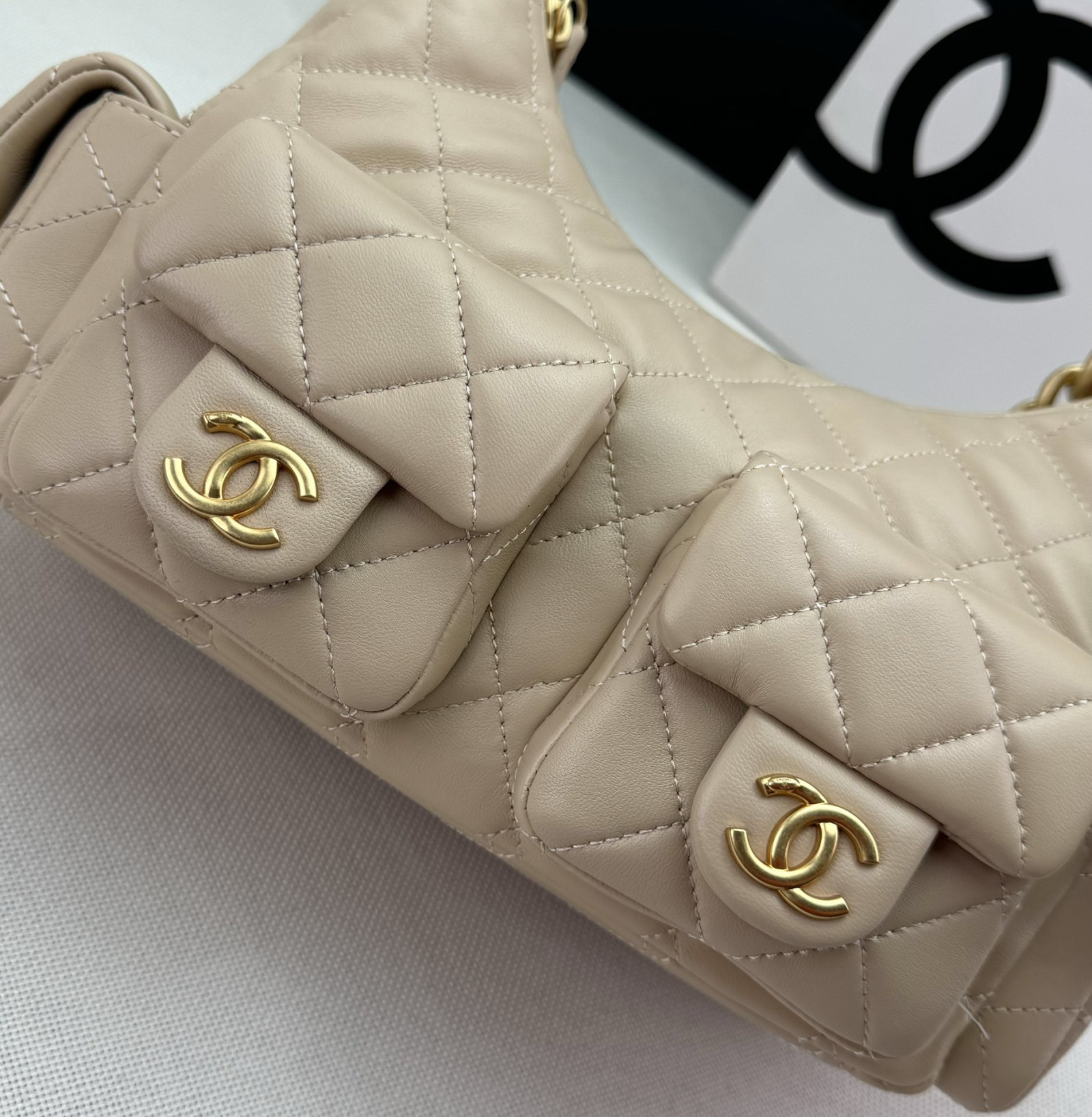 Chanel 2025ss Hobo Bag 30x12x22cm
