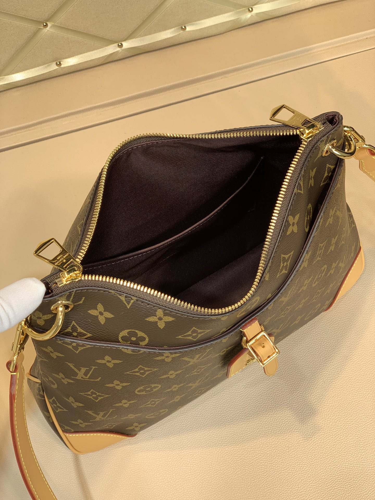 Louis Vuitton Odéon Bag