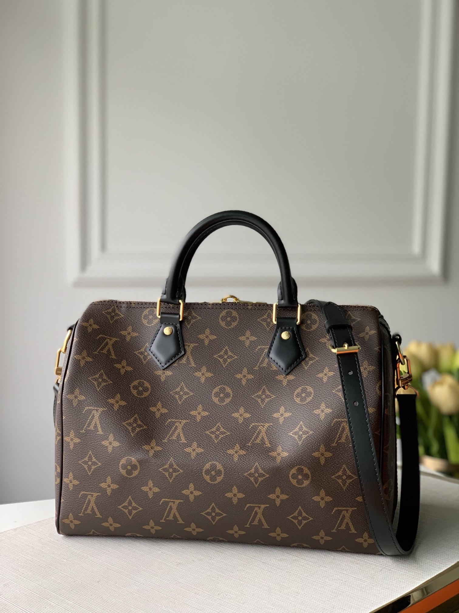 Louis Vuitton Speedy Bandoulière Bag