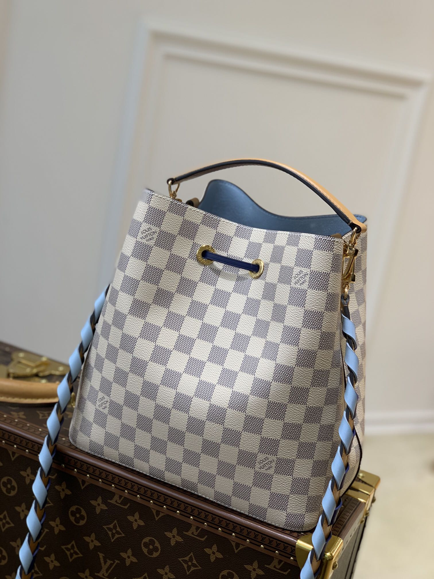 Louis Vuitton Néonoé Bag