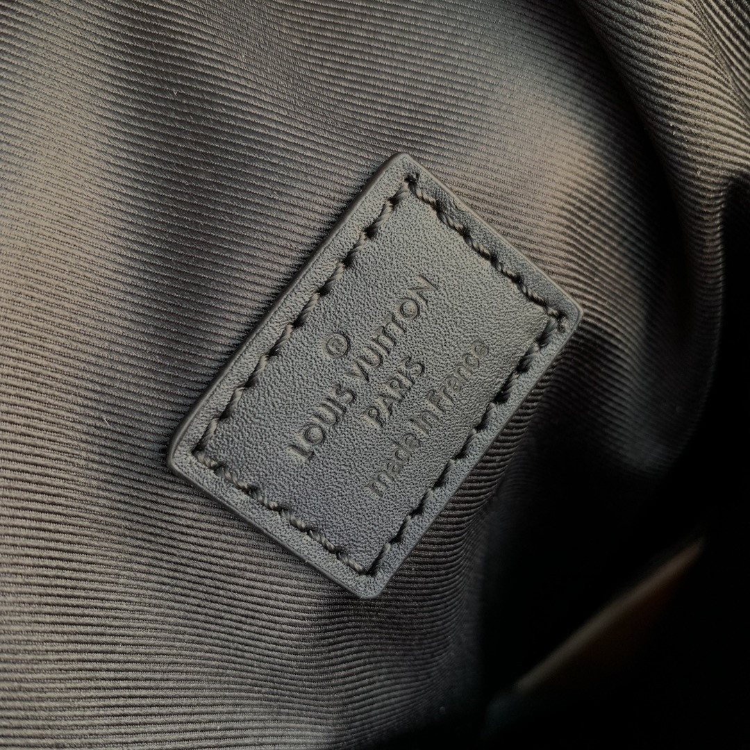 Louis Vuitton Dean Bag