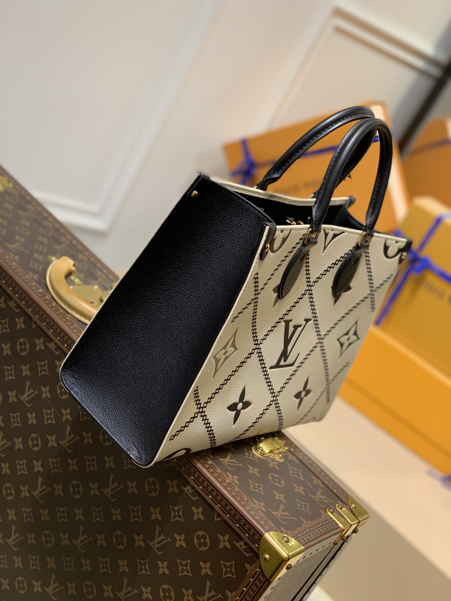 Louis Vuitton Onthego Bag