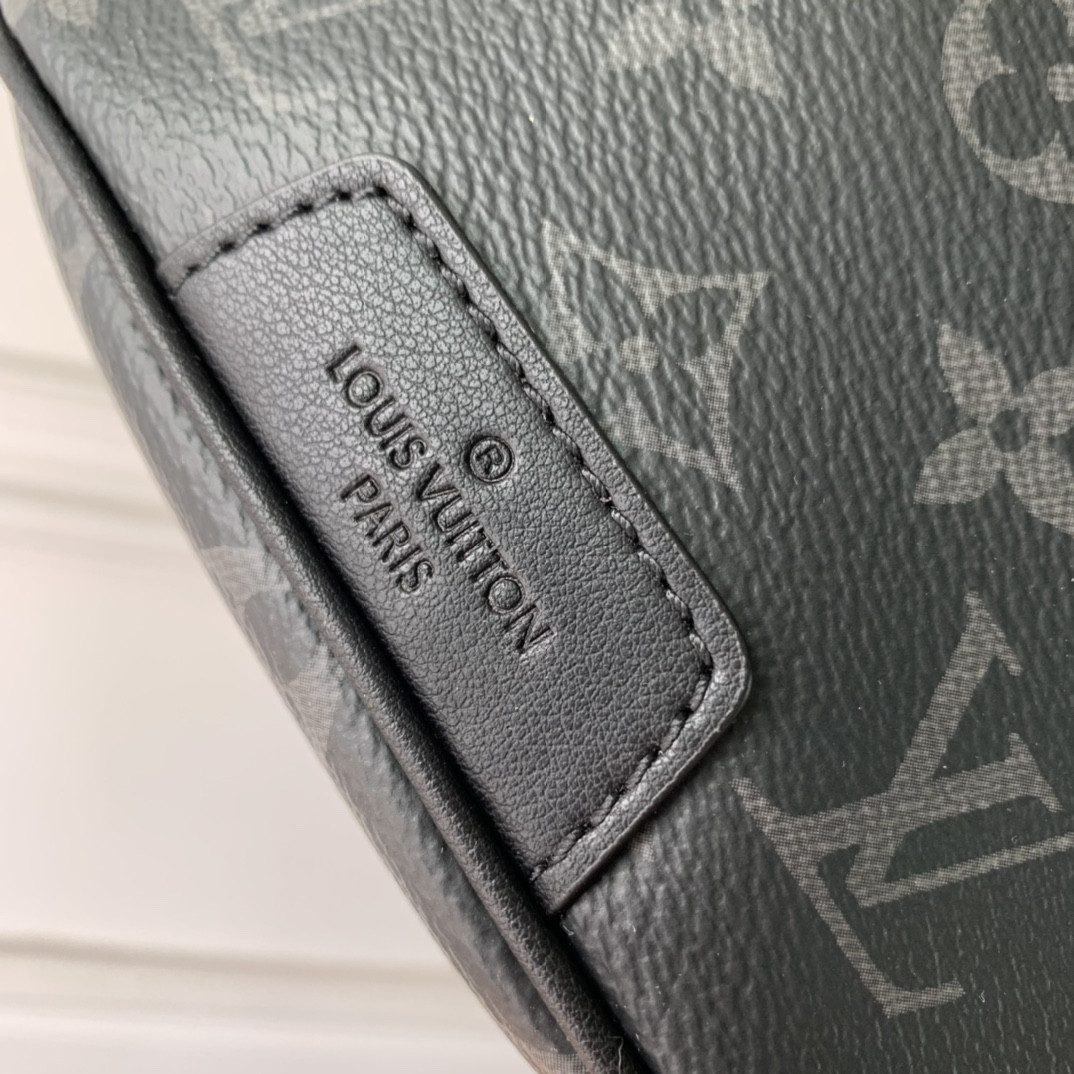 Louis Vuitton Discovery Bag