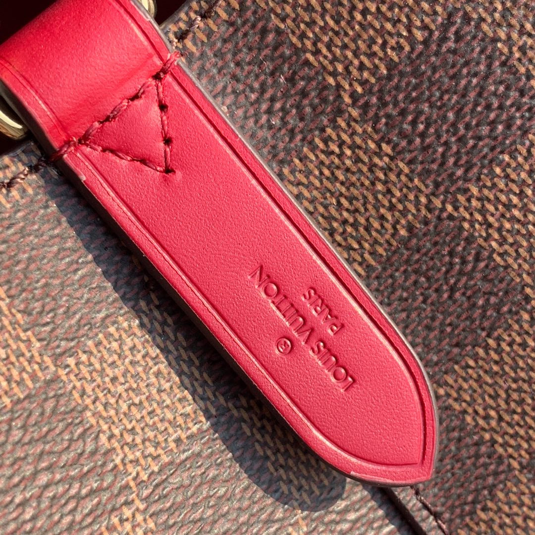 Louis Vuitton Néonoé Bag