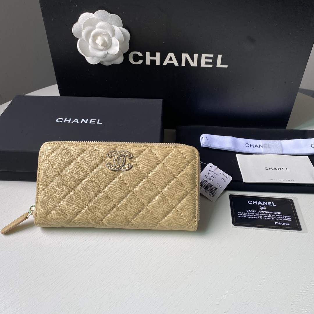 Chanle Zipped Wallet
