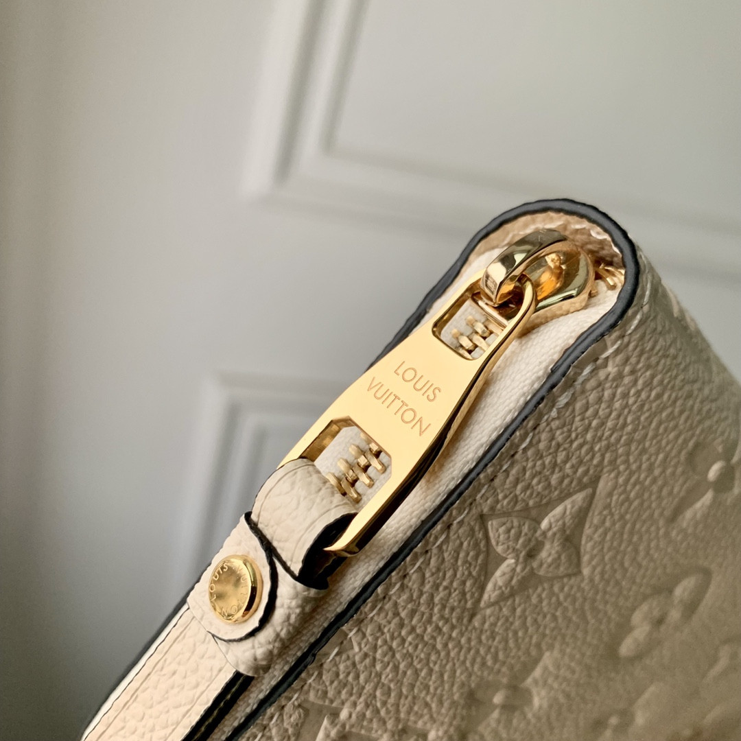 Louis Vuitton Zippy Bag