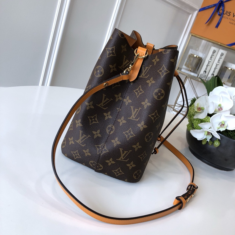Louis Vuitton Néonoé Bag