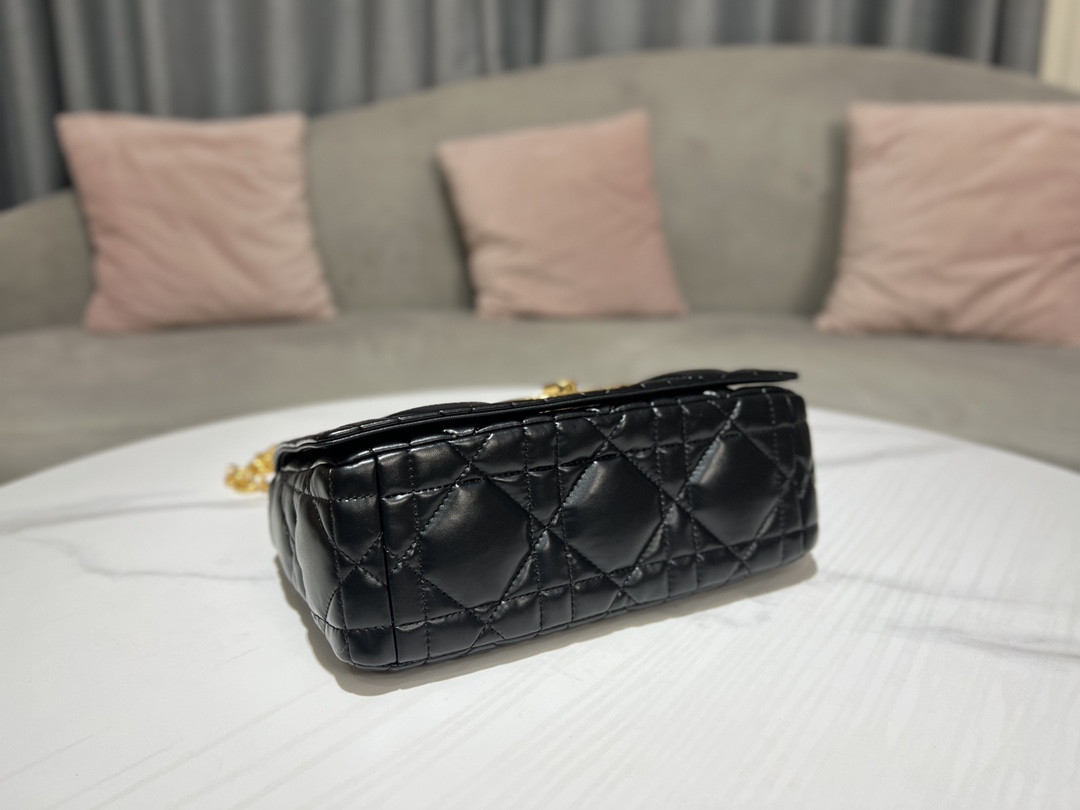 Medium Dior Caro Bag