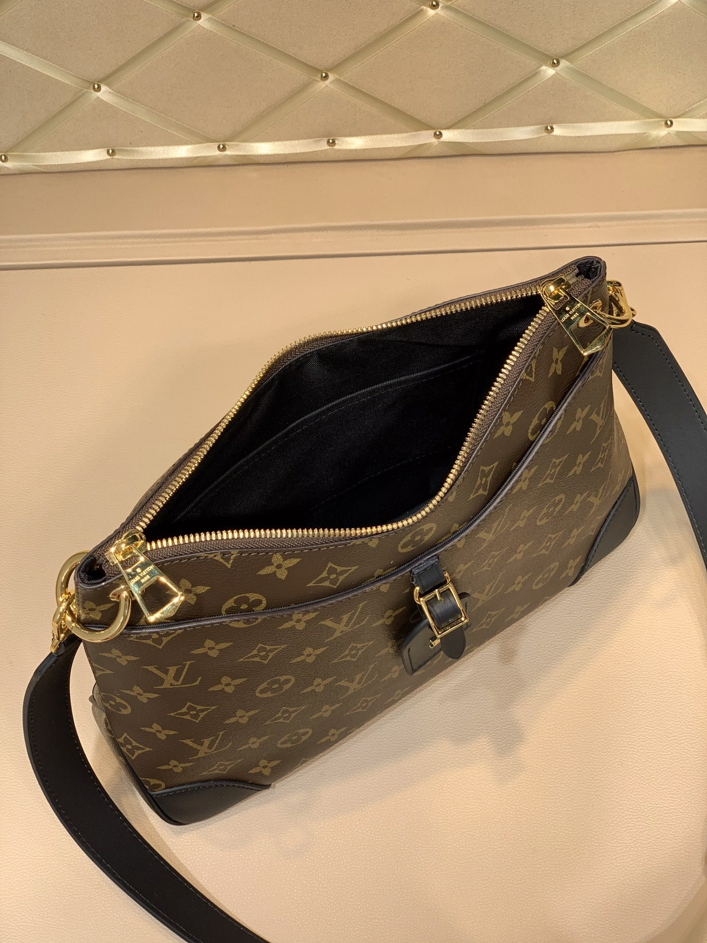 Louis Vuitton Odéon Bag