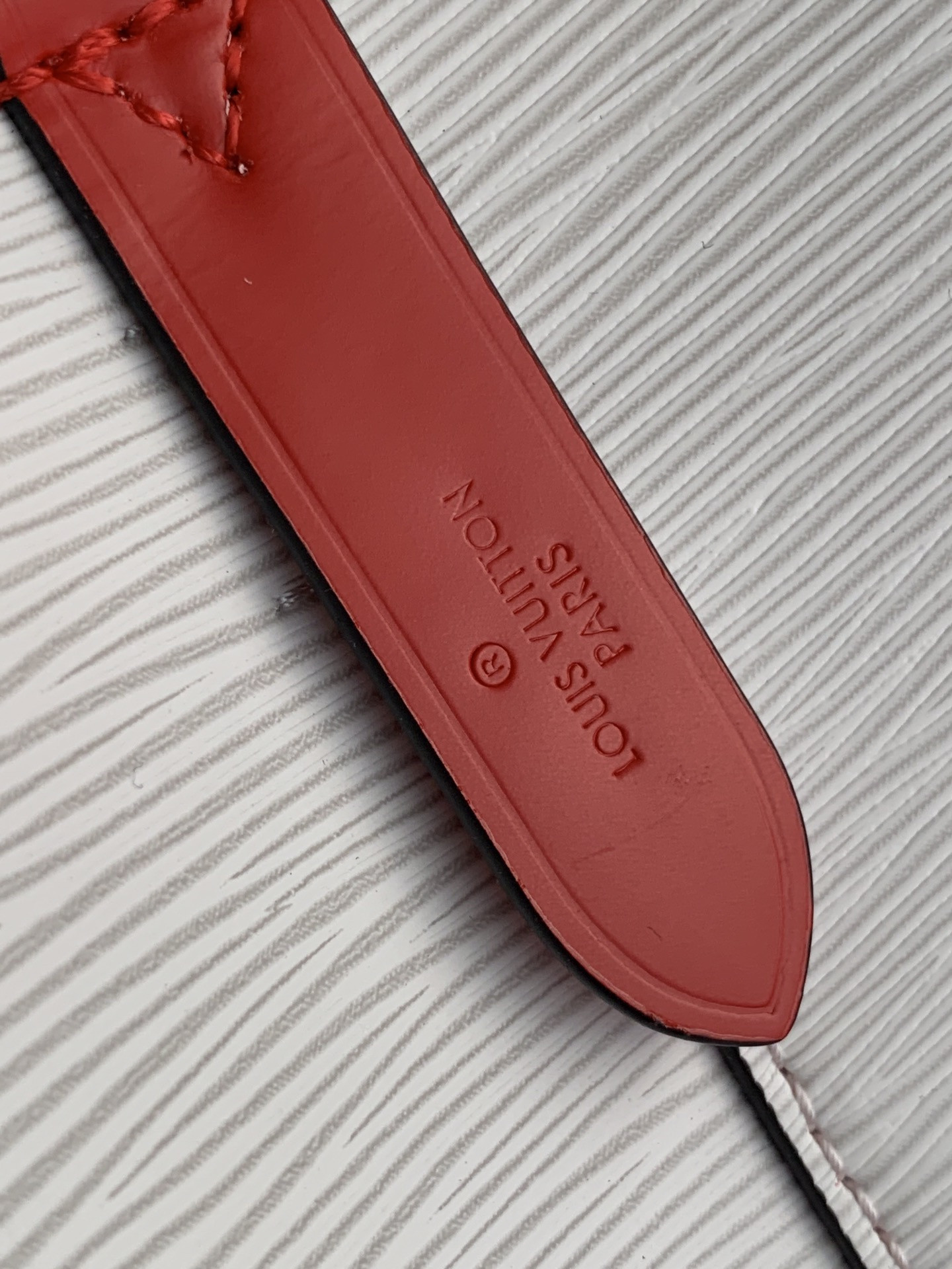 Louis Vuitton Néonoé Bag