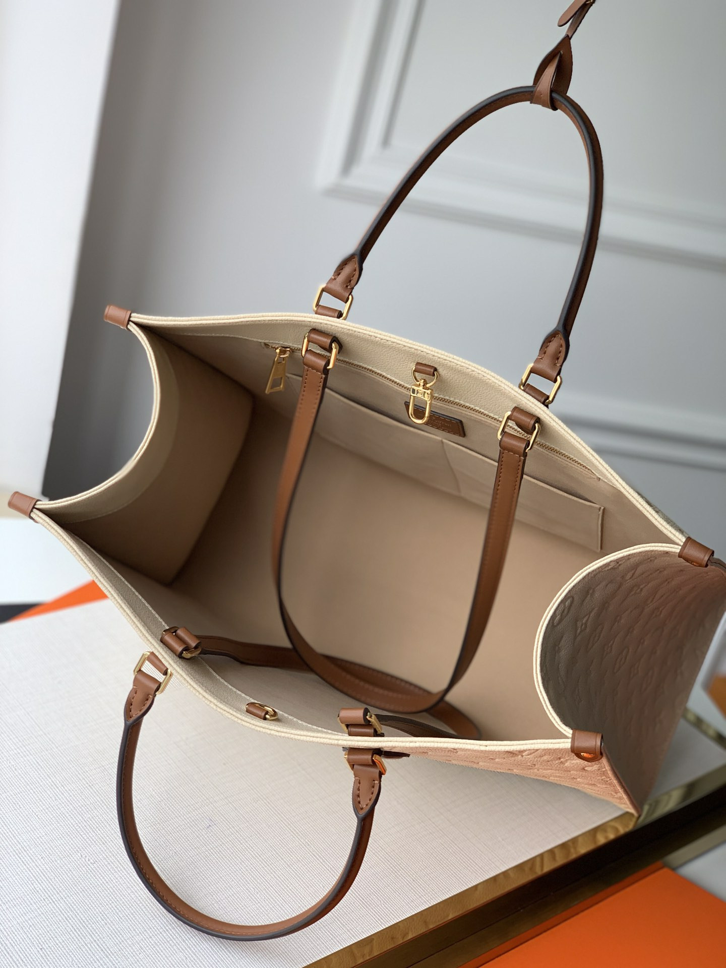 Louis Vuitton Onthego Bag