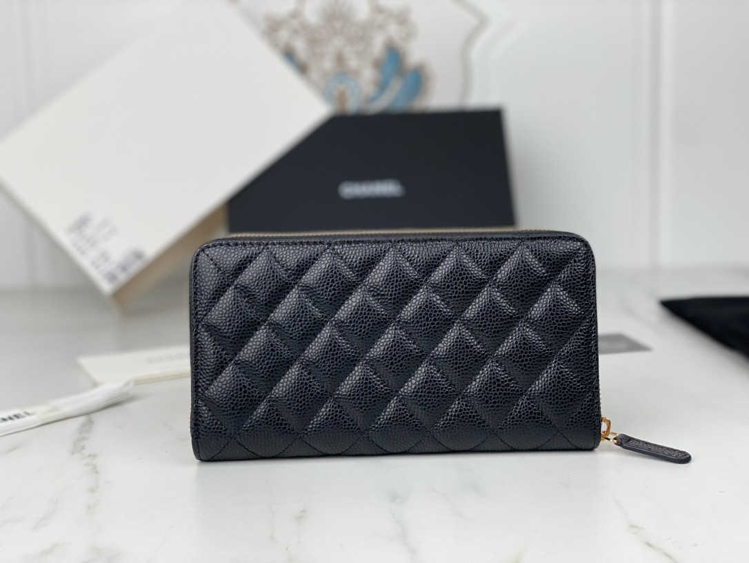 Chanle Zipped Wallet