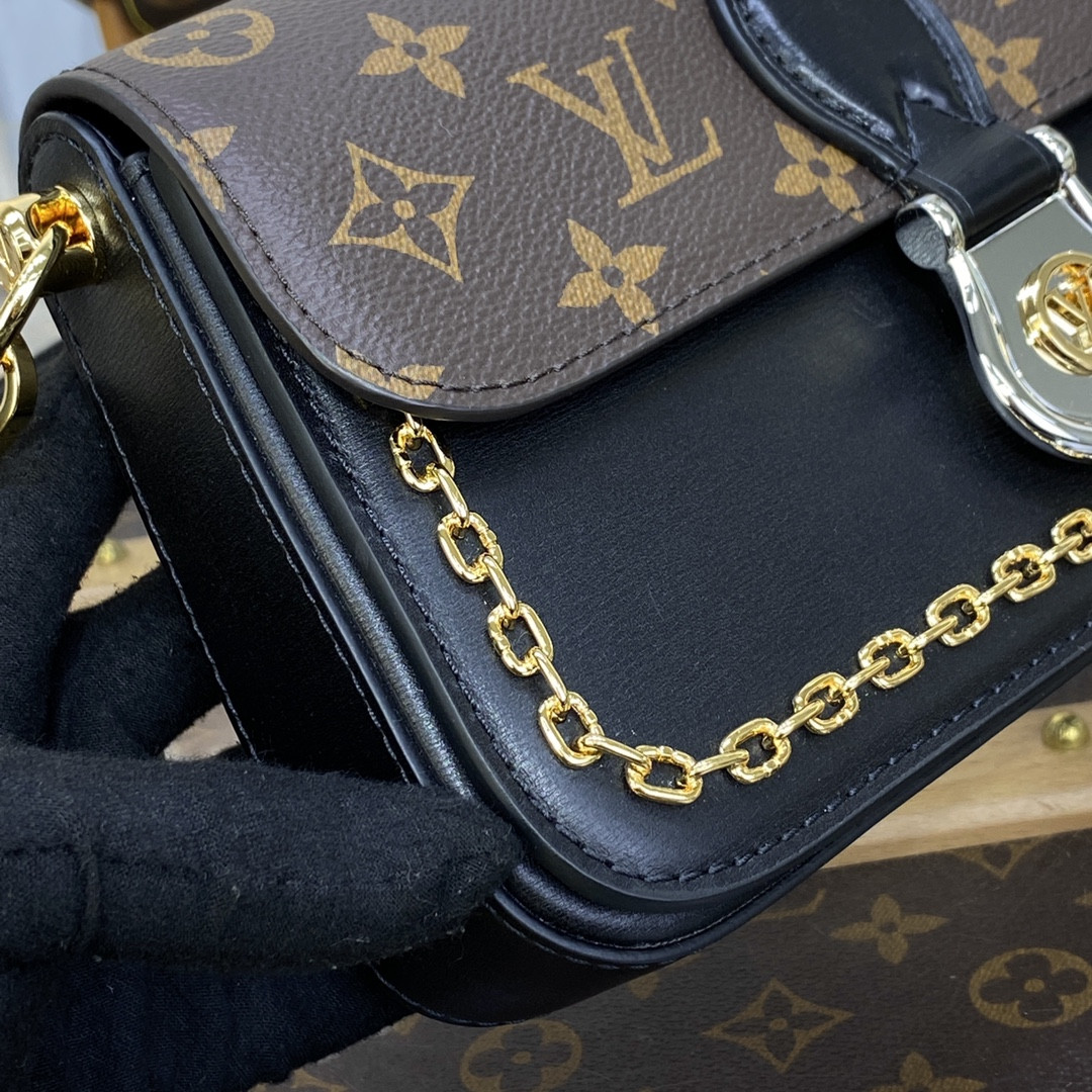 Louis Vuitton Neo Saint Cloud Bag