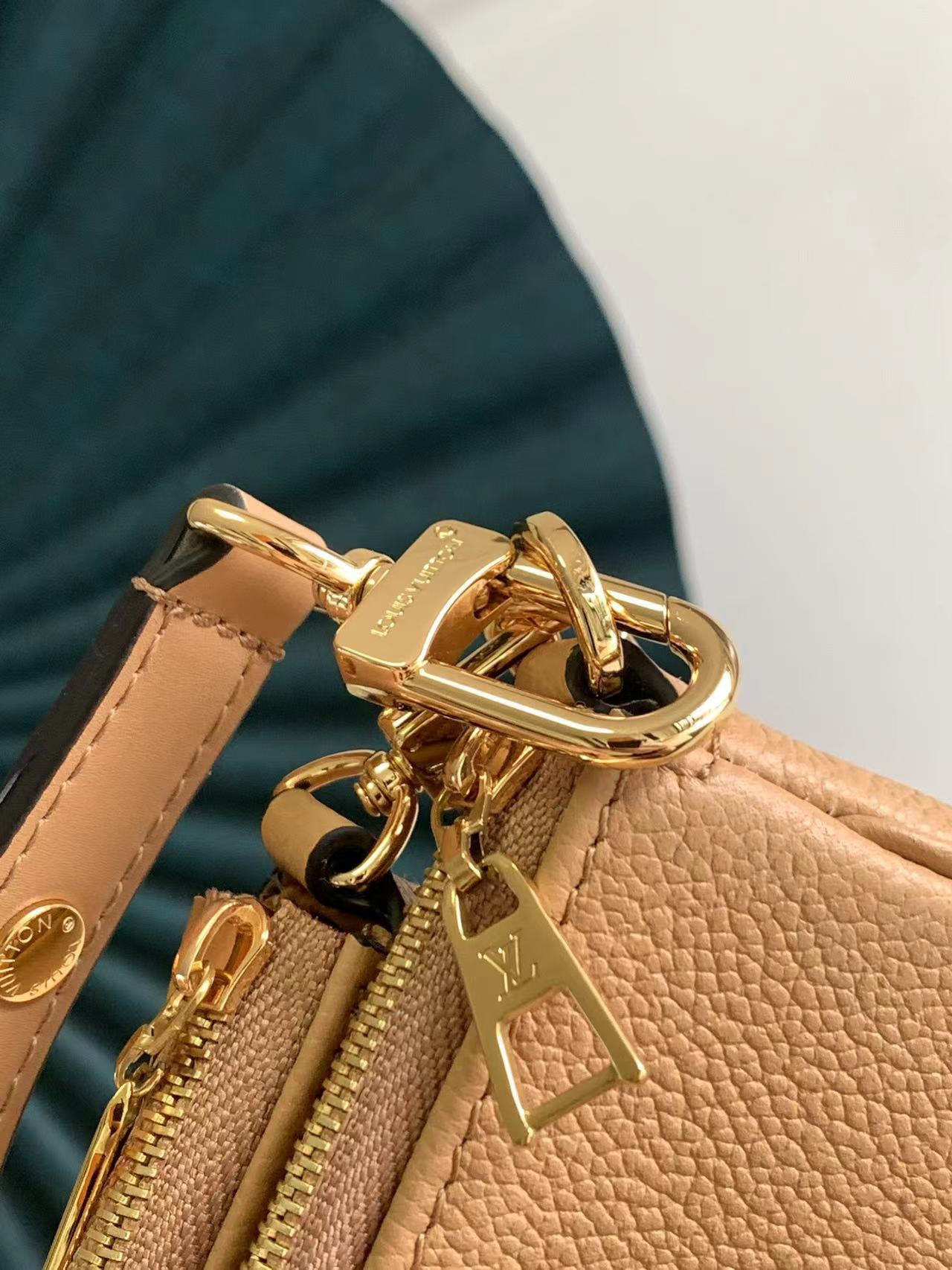 Louis Vuitton Multi Pochette Accessories Bag