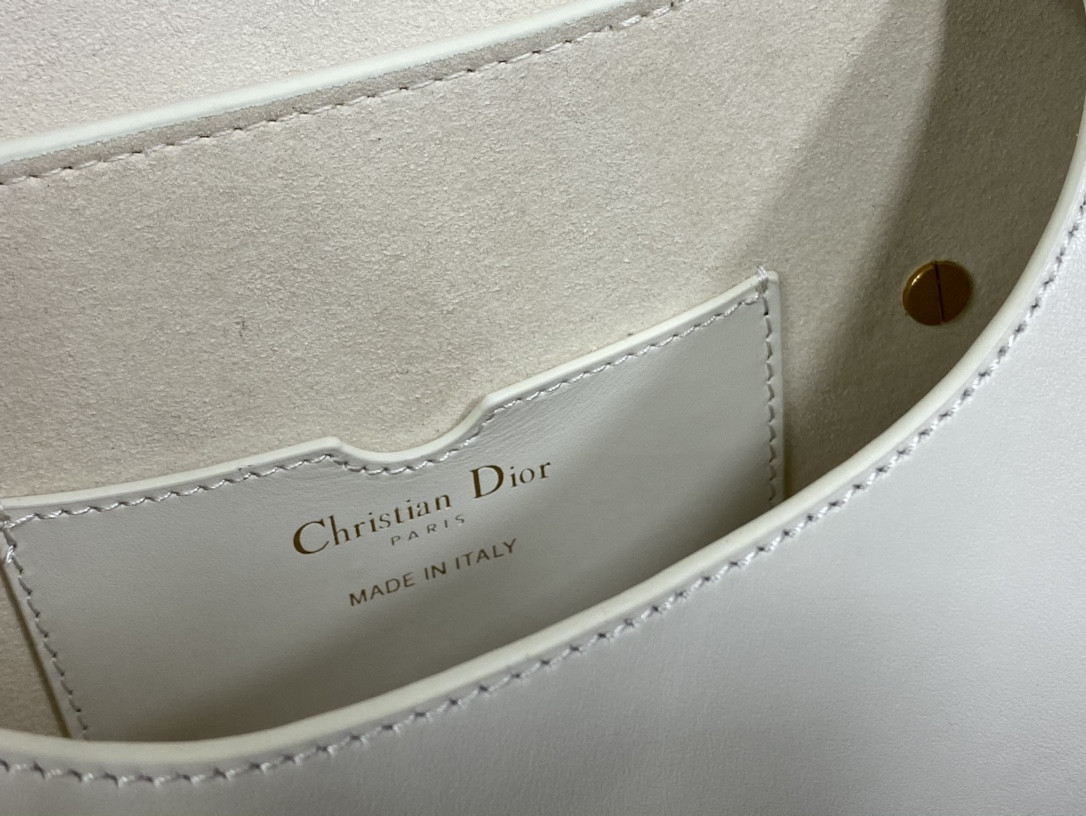 Medium Dior Bobby Bag