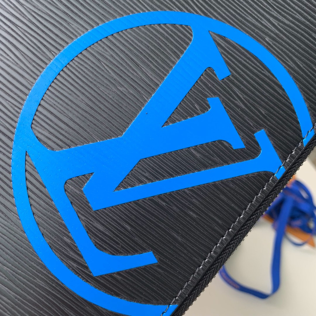 Louis Vuitton Pochette Jour Bag