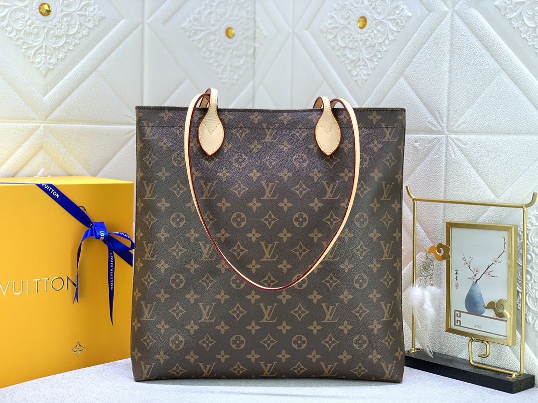 Louis Vuitton Carry It| Bag