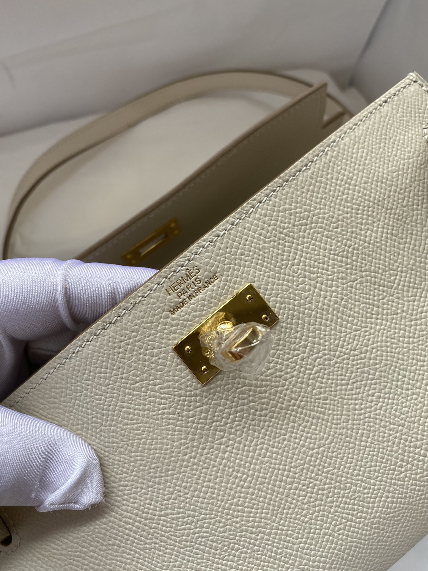 Kelly Classique To Go